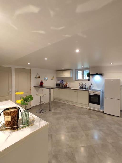 Appartement 100M2, Independant Dans Notre Maison Garennes-sur-Eure المظهر الخارجي الصورة