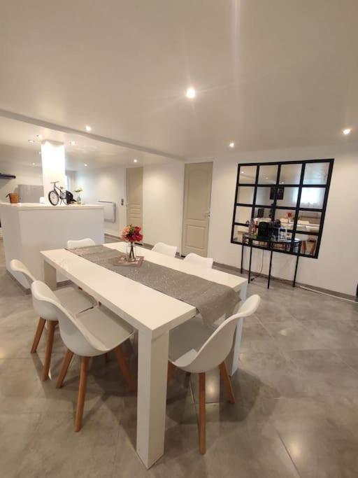 Appartement 100M2, Independant Dans Notre Maison Garennes-sur-Eure المظهر الخارجي الصورة