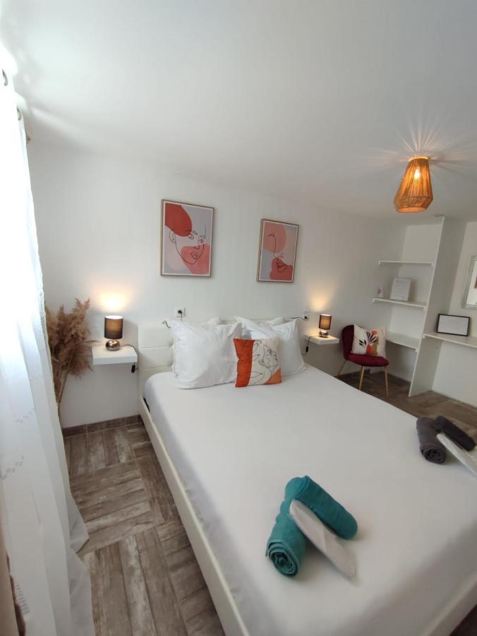 Appartement 100M2, Independant Dans Notre Maison Garennes-sur-Eure المظهر الخارجي الصورة
