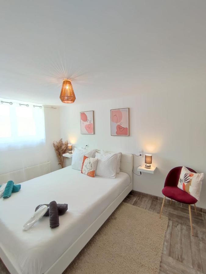 Appartement 100M2, Independant Dans Notre Maison Garennes-sur-Eure المظهر الخارجي الصورة